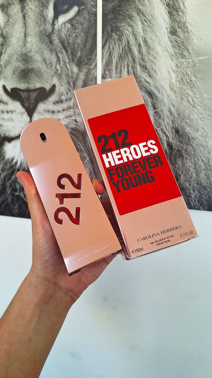 212 Heroes - Carolina Herrera